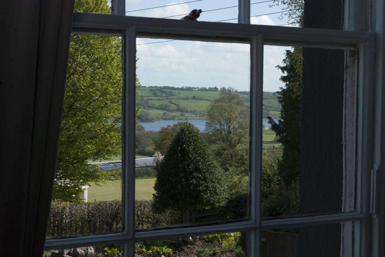 Отель The Seymour Arms Blagdon Экстерьер фото