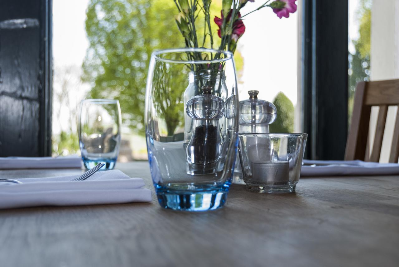 Отель The Seymour Arms Blagdon Экстерьер фото